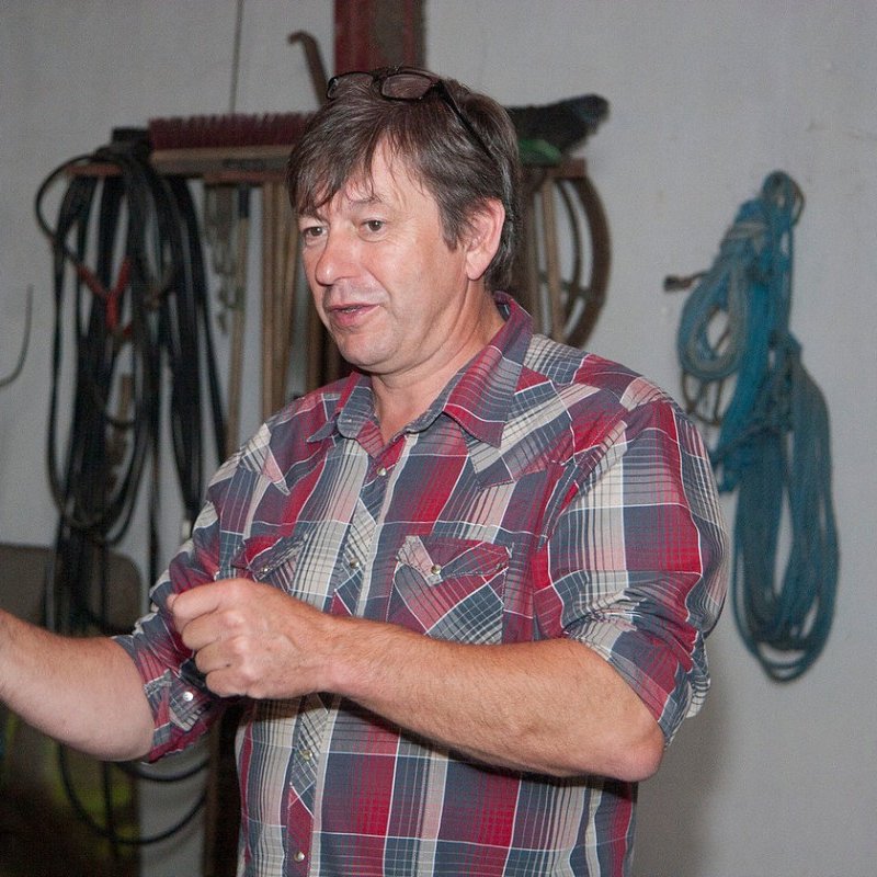Frederic Thomas donne une conférence sur la ferme de la famille Larsen au Danemark
