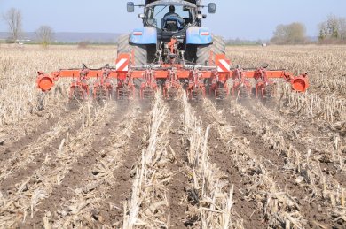 KUHN STRIGER 100
