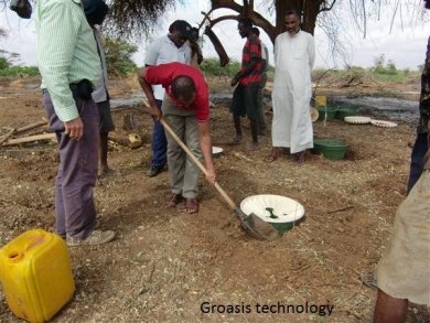 Plantation d'arbre au Kenya avec la technologie Groasis